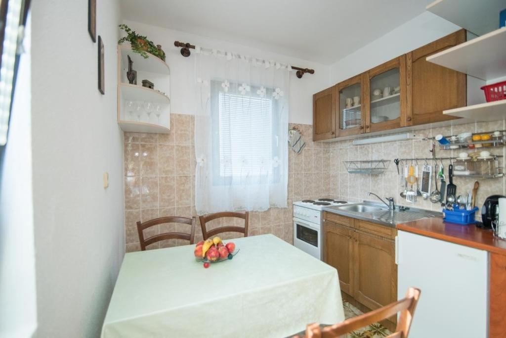 Apartments Natasa Supetar Kültér fotó