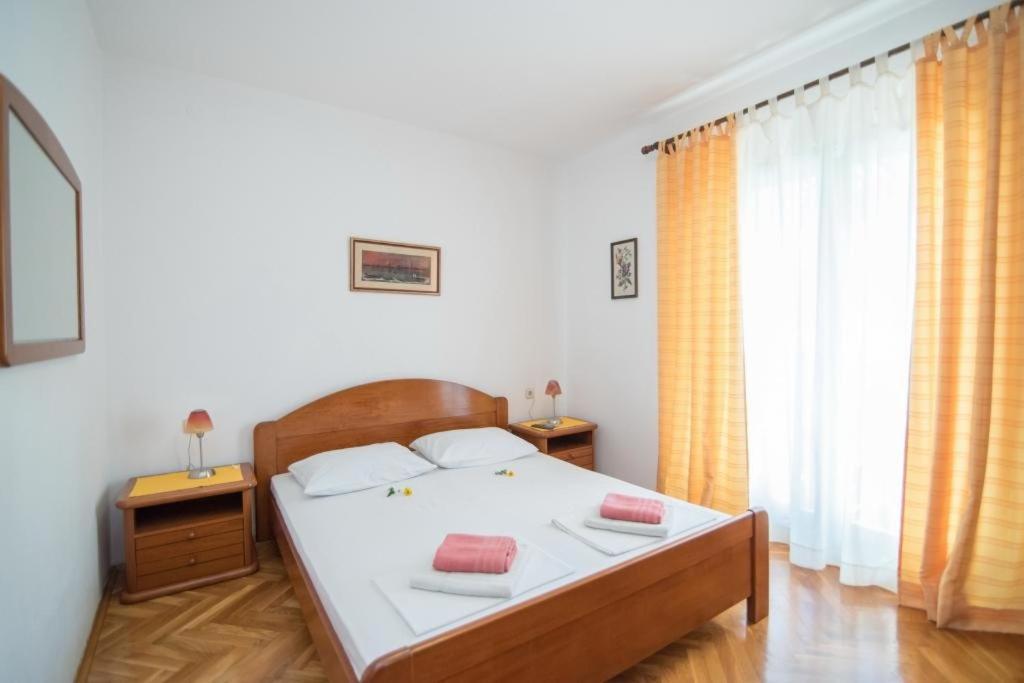 Apartments Natasa Supetar Kültér fotó