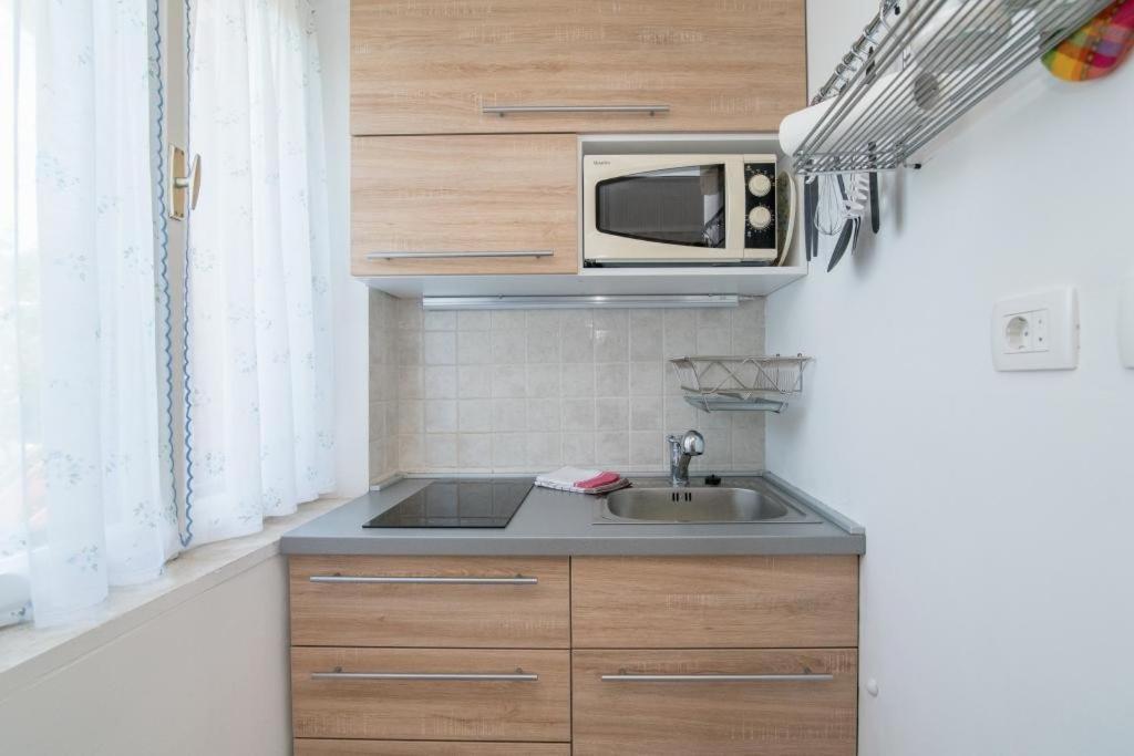 Apartments Natasa Supetar Kültér fotó