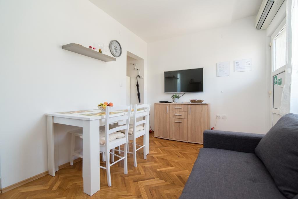 Apartments Natasa Supetar Kültér fotó